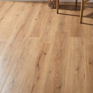 LAMINATE FLOORING